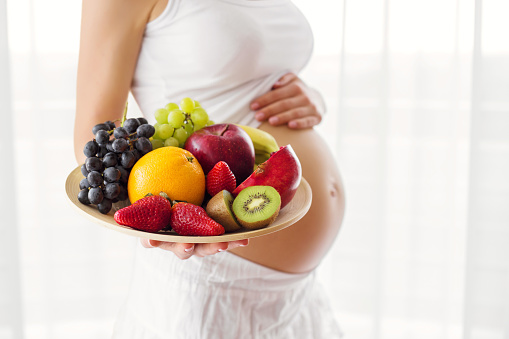 L’importance de manger des fruits durant la grossesse